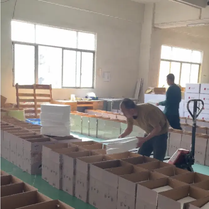 Inilalantad ang maselang proseso ng packaging ng mga propesyonal na tagagawa ng chandelier